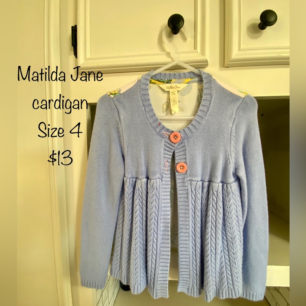 Matilda Jane Cardigan. Girls Size 4.
Smoke free home.